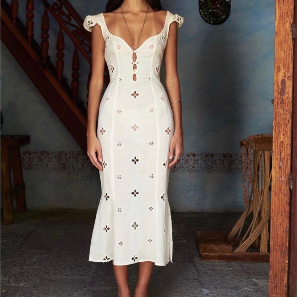 Mirror Palais Maria Dress in Leite size XS.